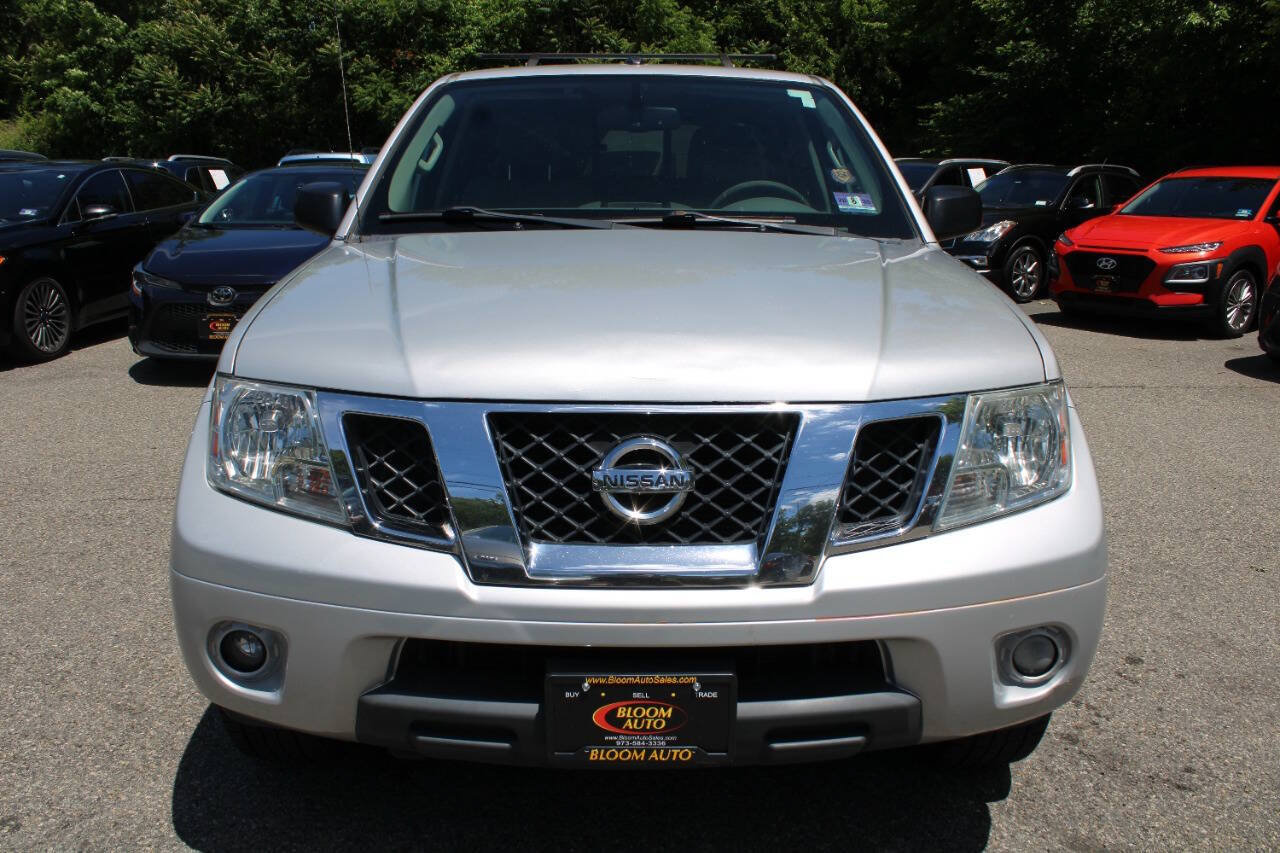 Used 2014 Nissan Frontier SV w/ SV Value Truck Package AWD/4WD image 3