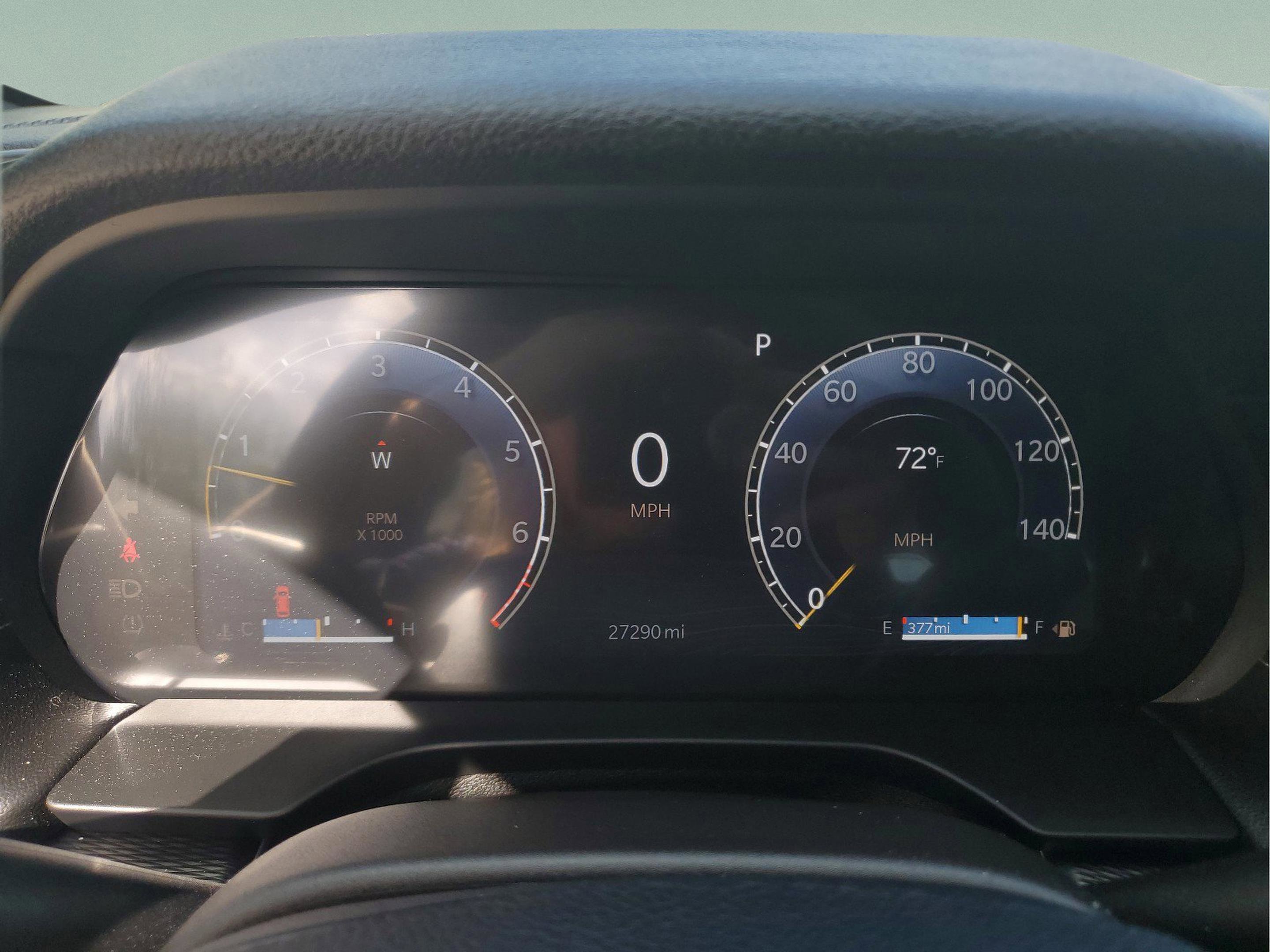 Certified 2024 Jeep Grand Cherokee Altitude image 32