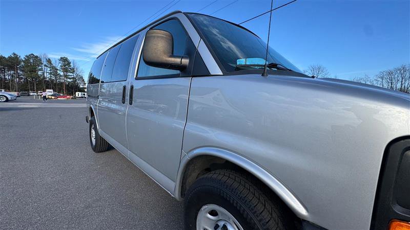 Used 2017 Chevrolet Express 2500 LS image 19