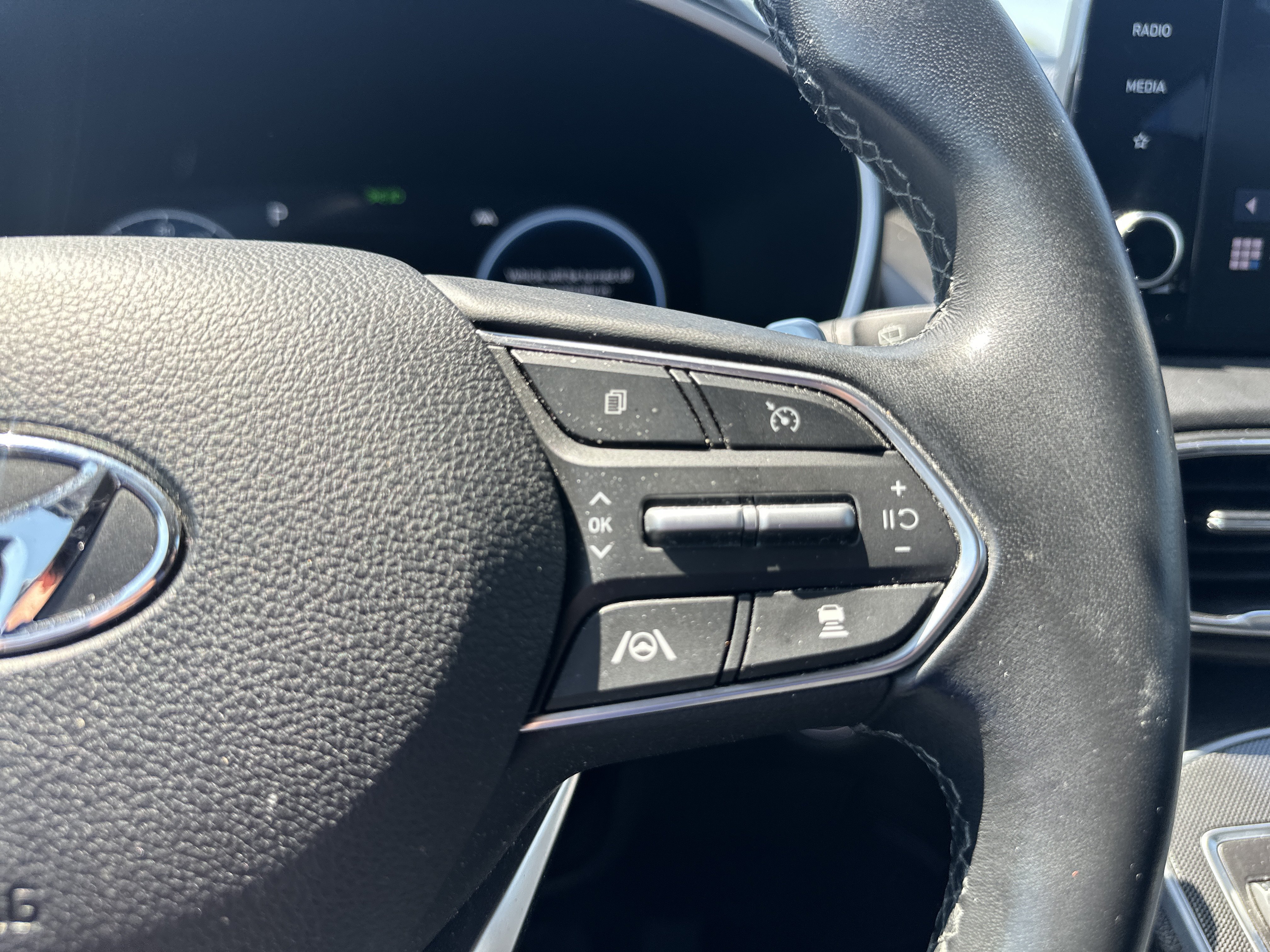 Used 2022 Hyundai Santa Fe Blue AWD/4WD image 21