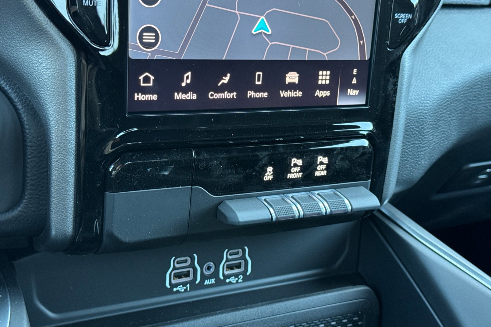 New 2026 RAM 1500 4x4 Crew Cab image 19