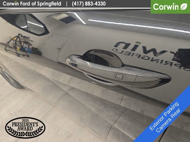 Used 2021 Hyundai Elantra Blue image 18