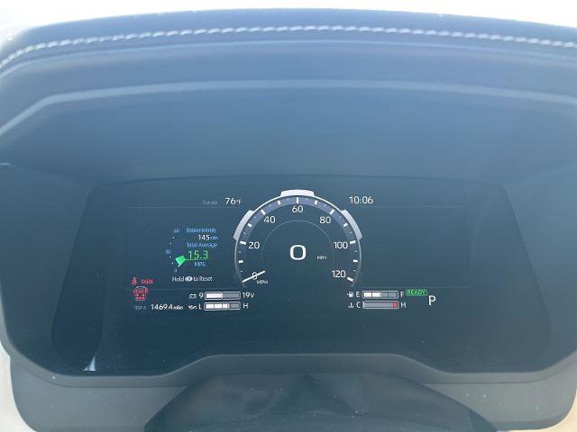 Used 2025 Toyota Sequoia Capstone AWD/4WD image 9