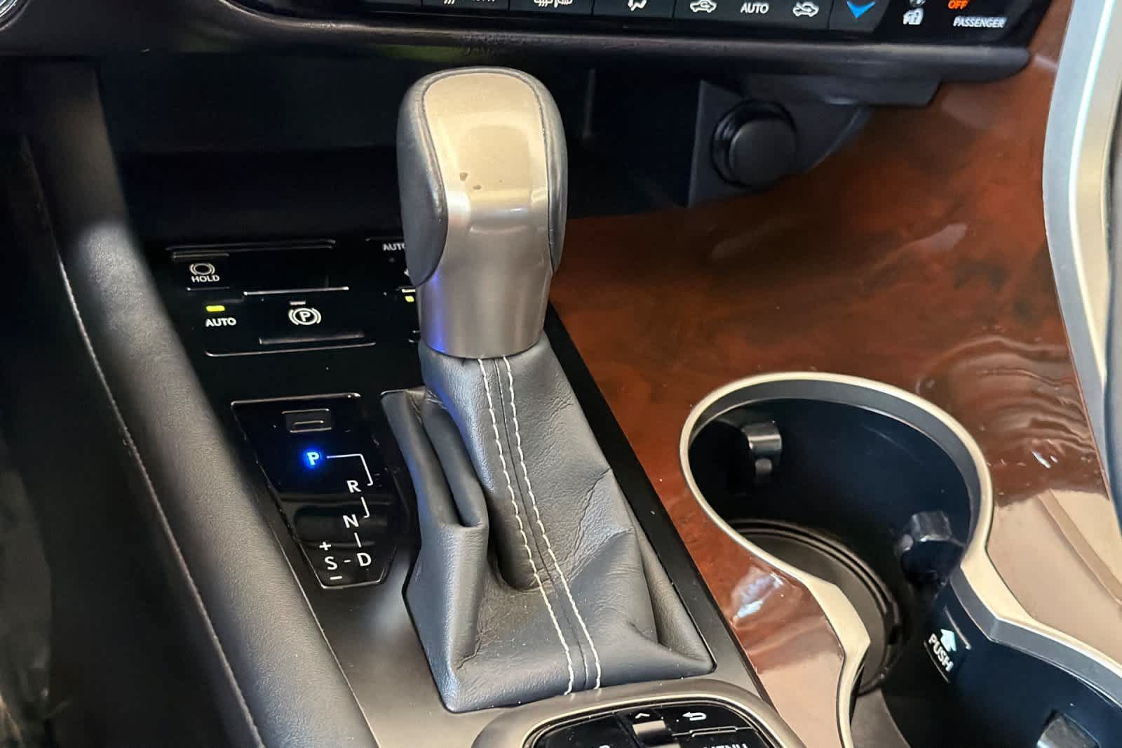Used 2019 Lexus RX 350 AWD w/ Navigation Package image 24