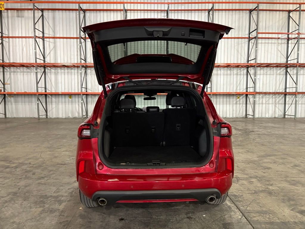 Used 2023 Ford Escape ST-Line w/ Tech Pack #1 image 12