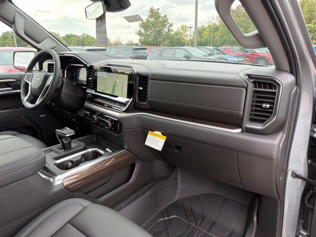 New 2026 Chevrolet Silverado 1500 RST w/ RST All Star Premium Package AWD/4WD image 34