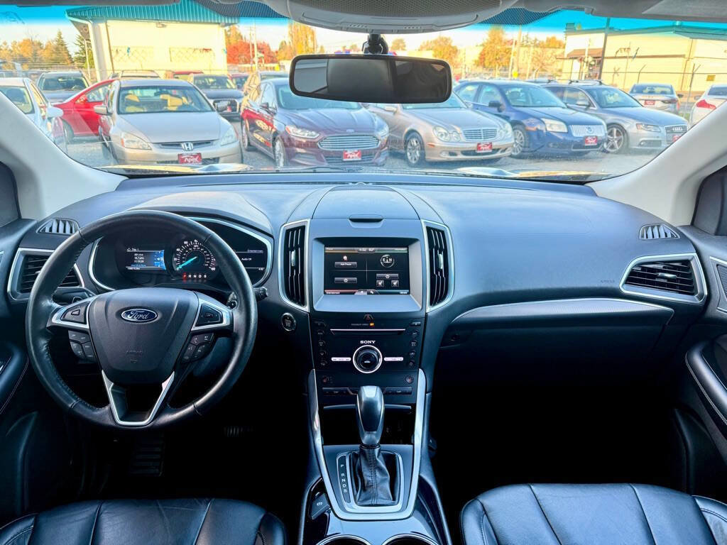 Used 2015 Ford Edge Titanium image 13