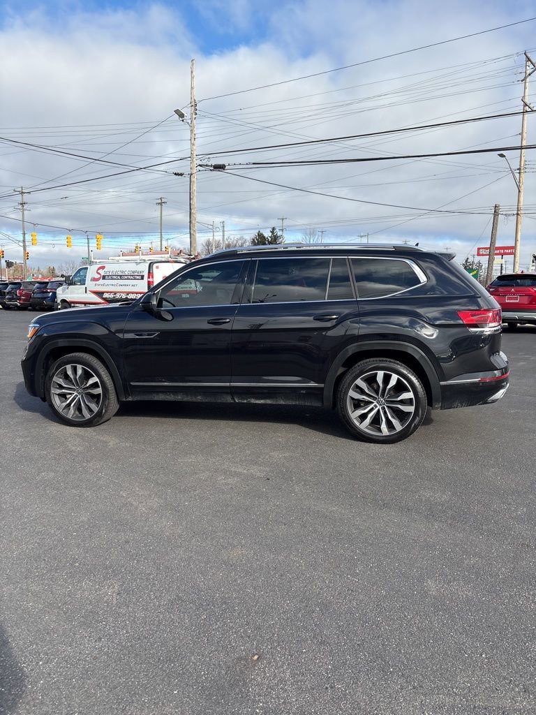 Used 2023 Volkswagen Atlas SEL Premium image 2