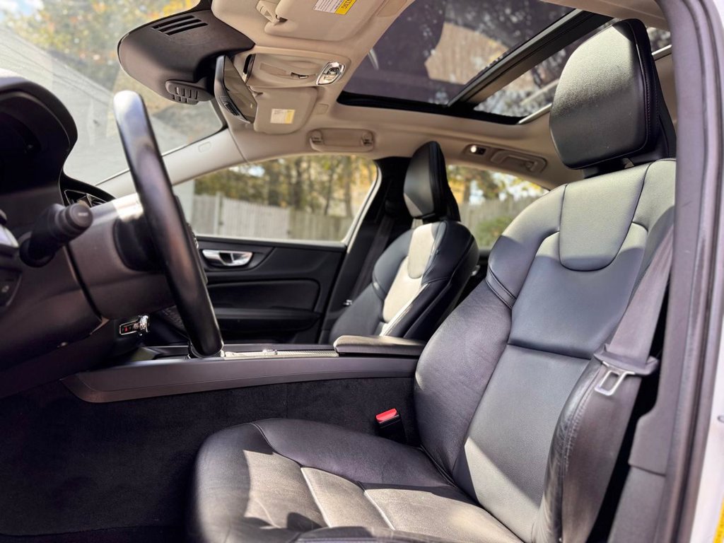 Used 2019 Volvo S60 T6 Momentum w/ Premium Package AWD/4WD image 17