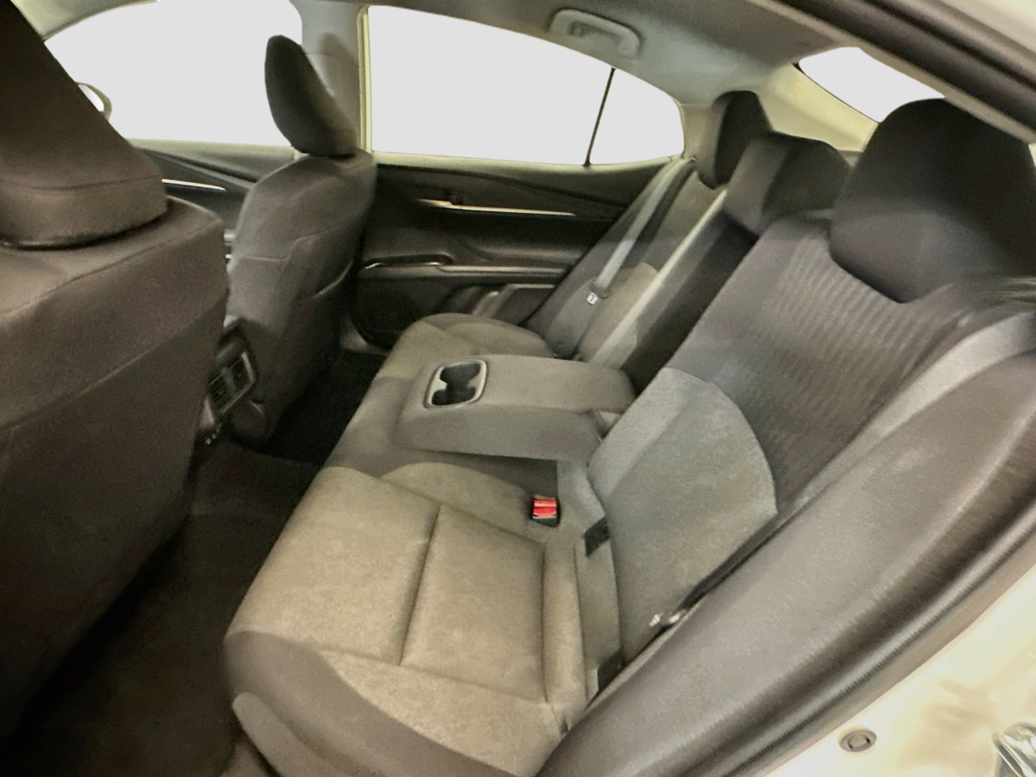 Used 2026 Toyota Camry SE FWD image 28