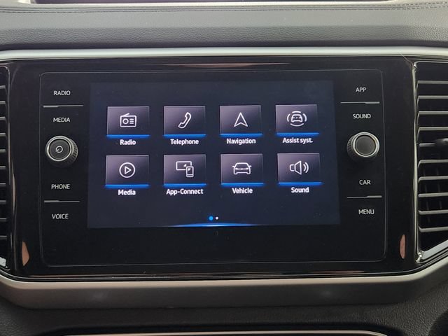 Used 2023 Volkswagen Atlas SE w/ Panoramic Sunroof Package FWD image 17