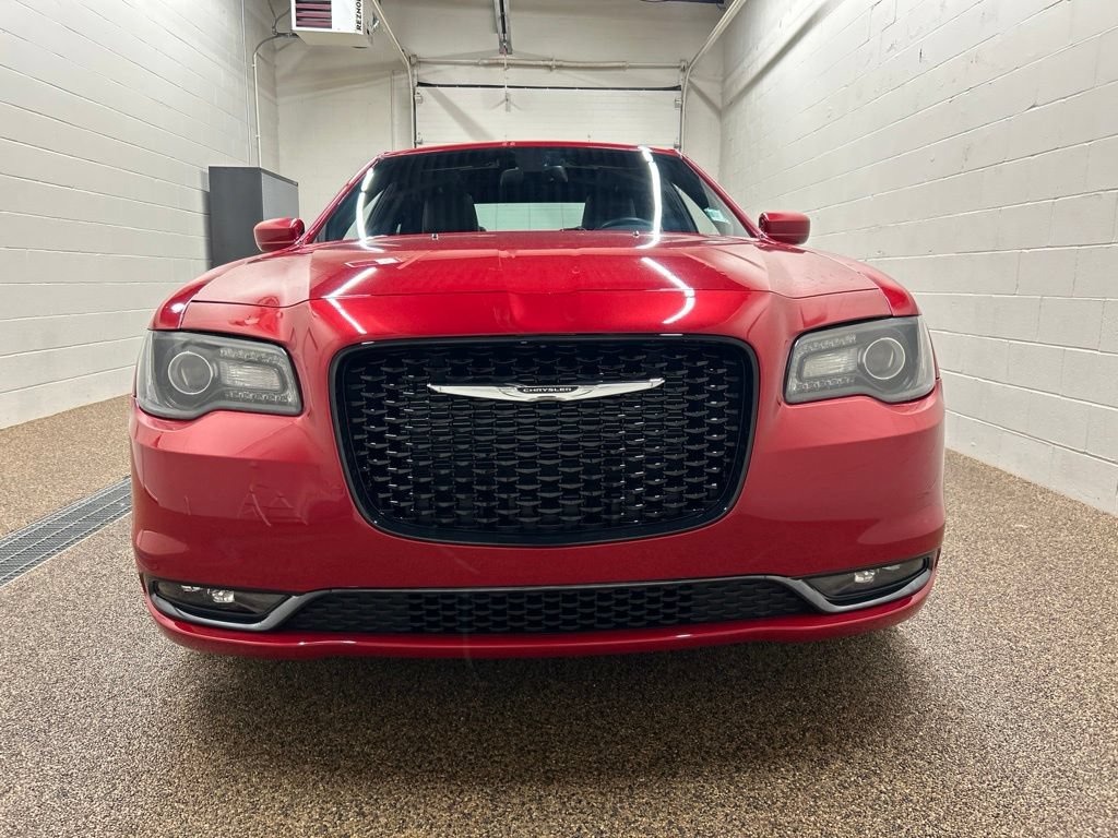 Used 2015 Chrysler 300 S AWD/4WD image 6