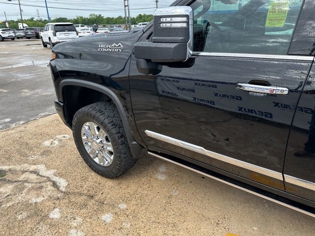 Used 2024 Chevrolet Silverado 2500 High Country w/ High Country Premium Package AWD/4WD image 40