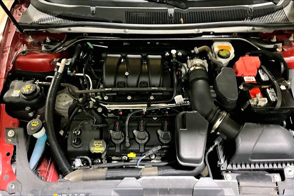 Used 2013 Ford Taurus SEL image 26