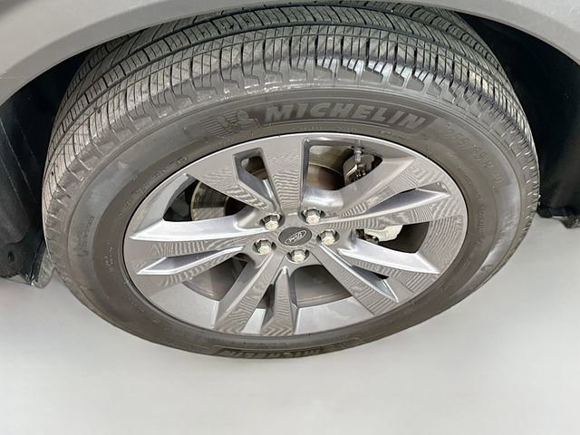 Used 2023 Ford Explorer XLT w/ Equipment Group 202A image 32