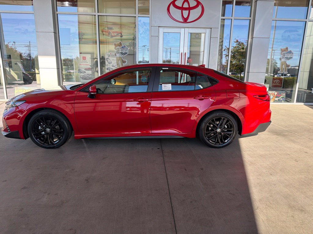 New 2026 Toyota Camry SE FWD image 2