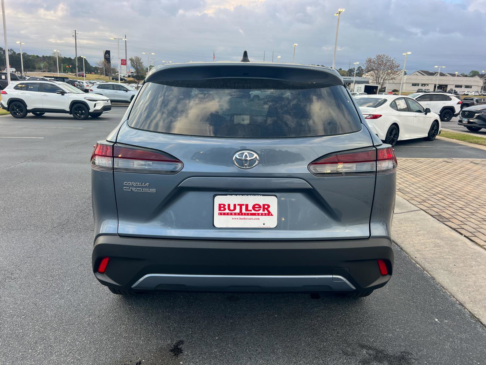 New 2026 Toyota Corolla Cross L image 5