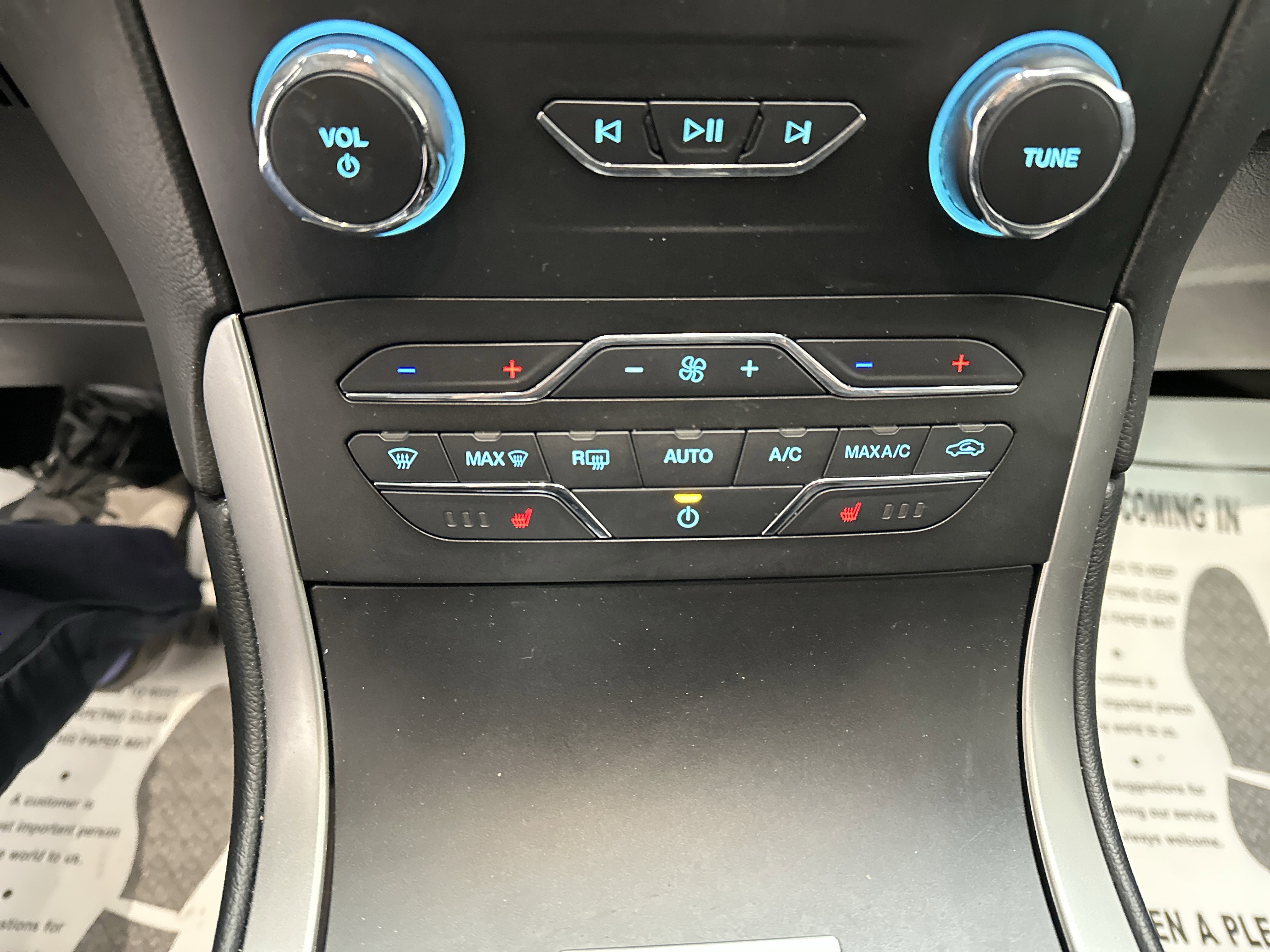 Used 2019 Ford Edge SEL w/ Equipment Group 201A image 34