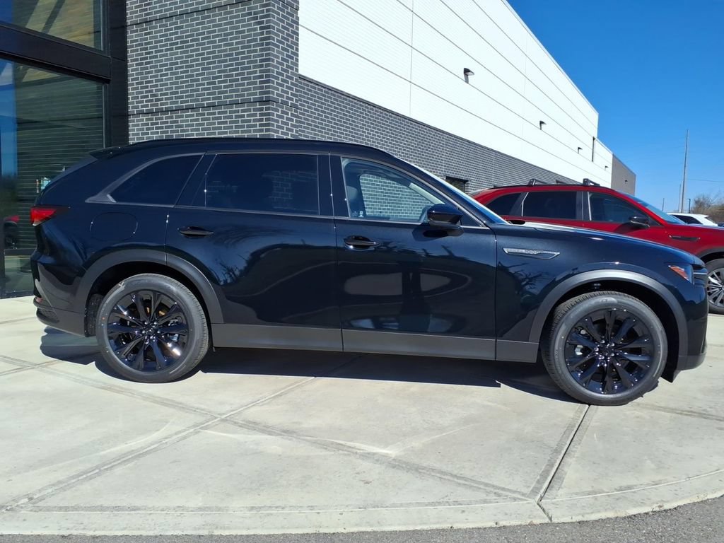 New 2026 MAZDA CX-90 Plug-In Hybrid w/Premium Sport AWD/4WD image 9
