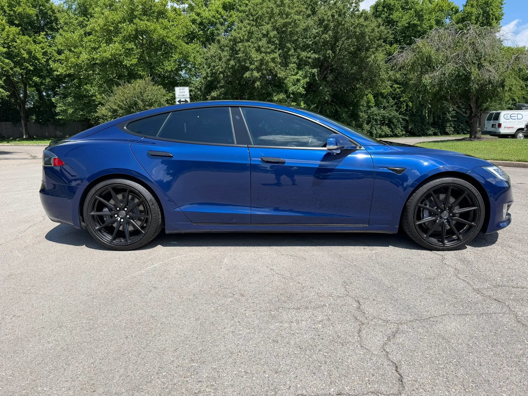 Used 2020 Tesla Model S Long Range AWD/4WD image 6