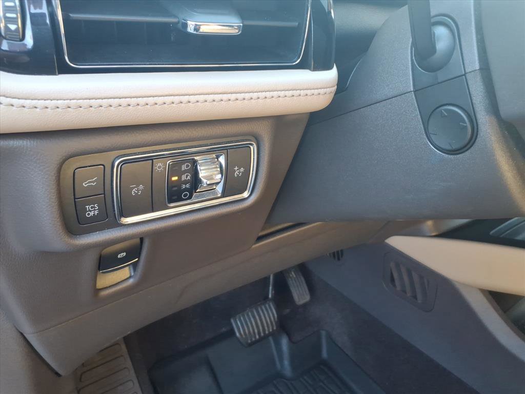 Used 2022 Lincoln Nautilus Reserve image 14