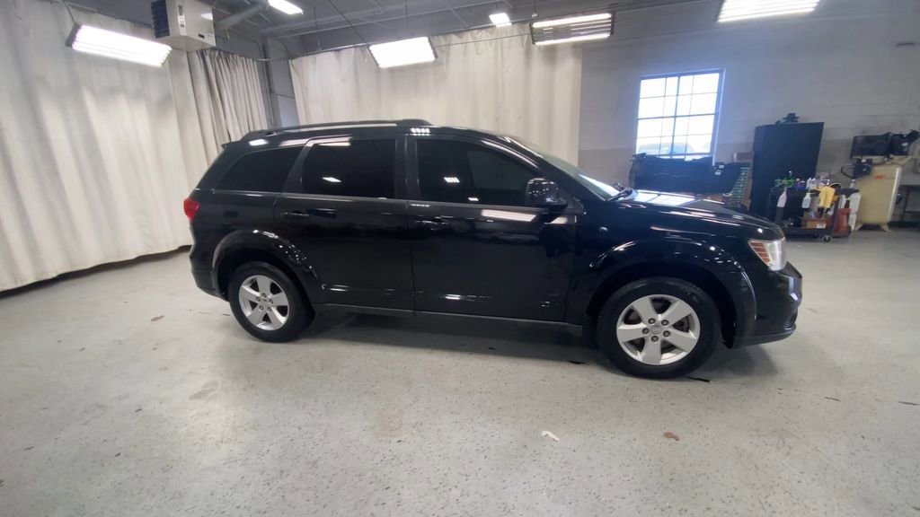 Used 2012 Dodge Journey SXT w/ Popular Equipment Group FWD image 3