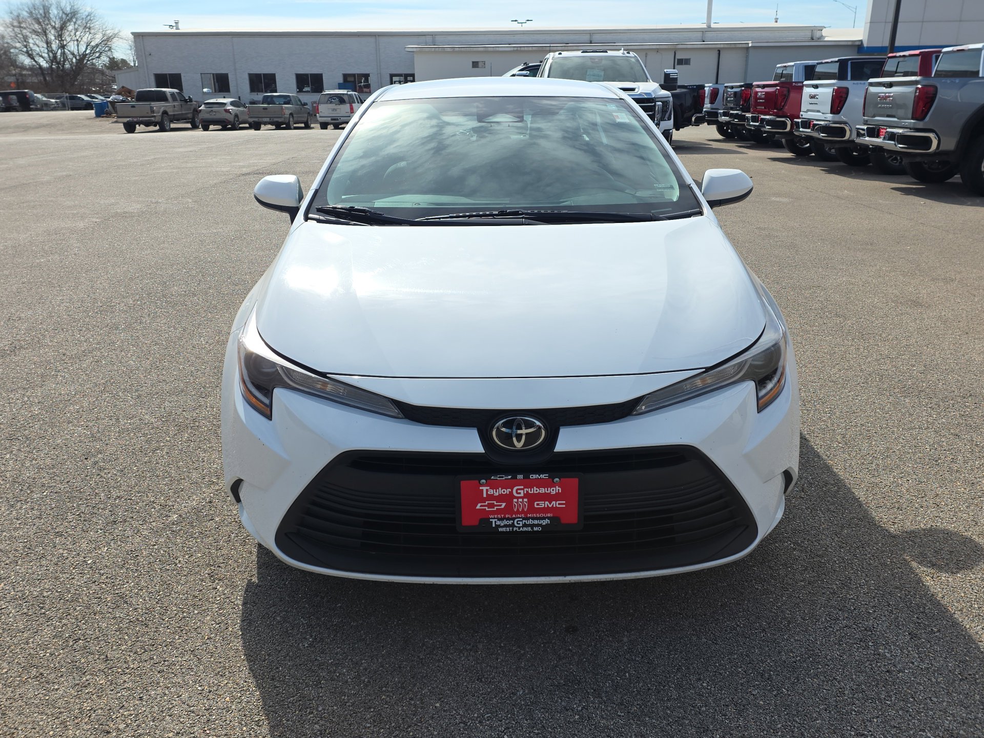 Used 2024 Toyota Corolla LE image 3