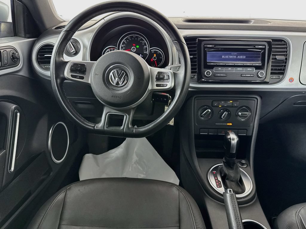 Used 2014 Volkswagen Beetle 2.5 FWD image 25