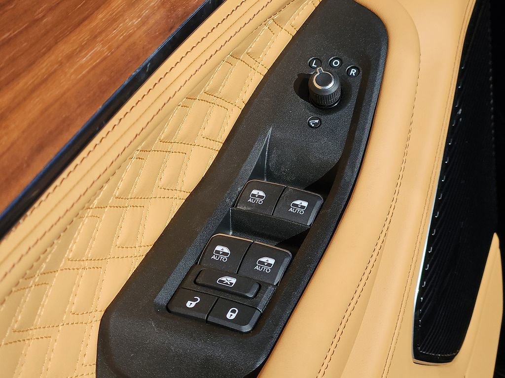 New 2026 Jeep Grand Cherokee L Summit w/ Obsidian Package image 13