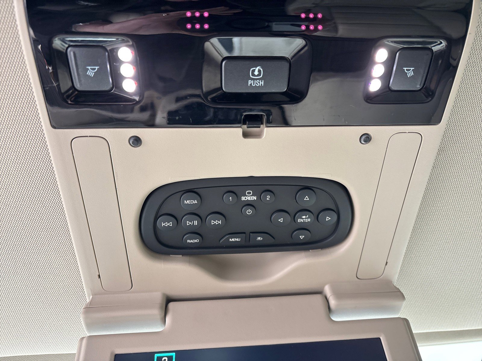 Used 2018 GMC Yukon Denali w/ Denali Ultimate Package image 37