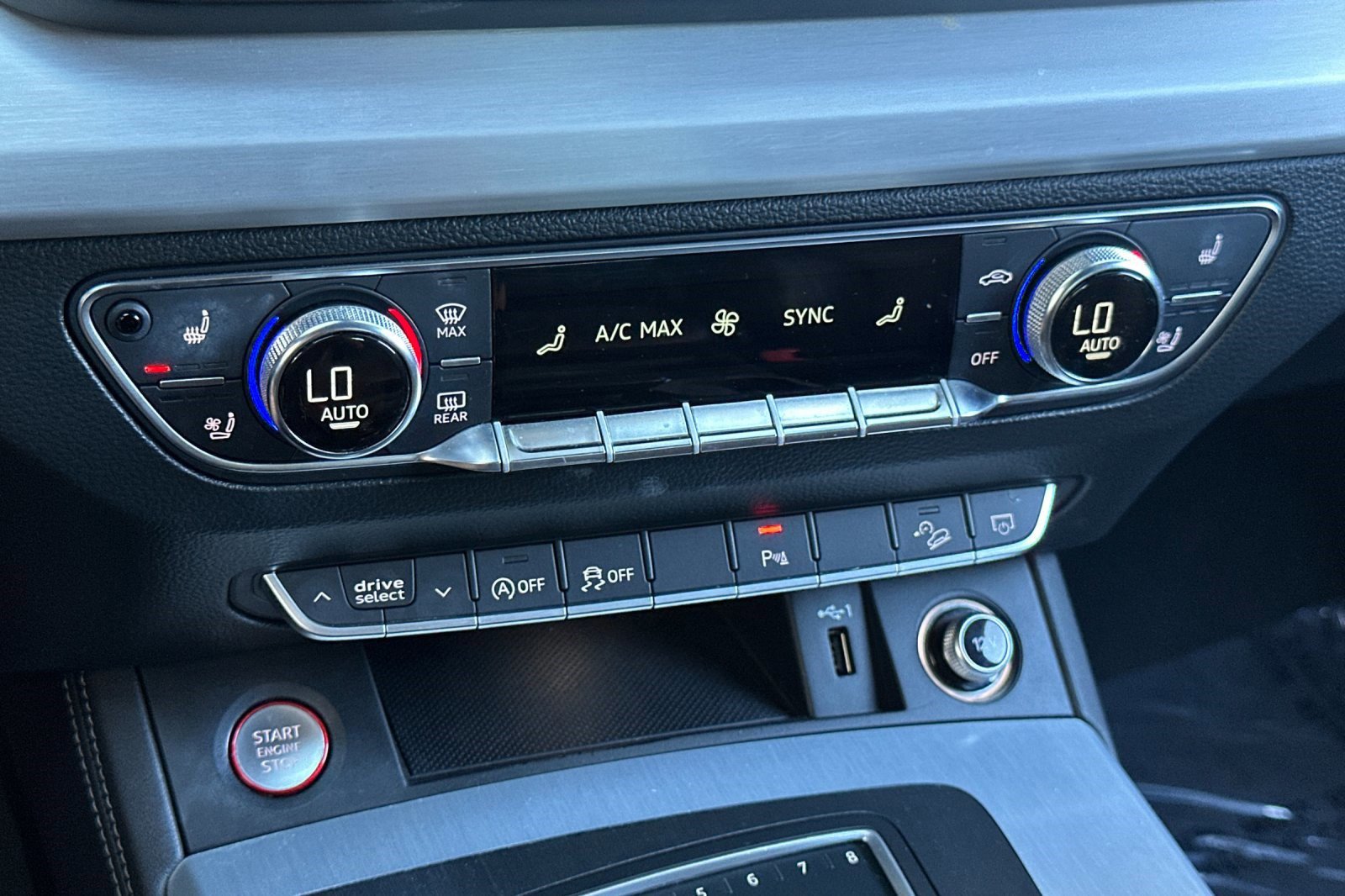 Used 2019 Audi SQ5 Premium Plus w/ Premium Plus Package image 17