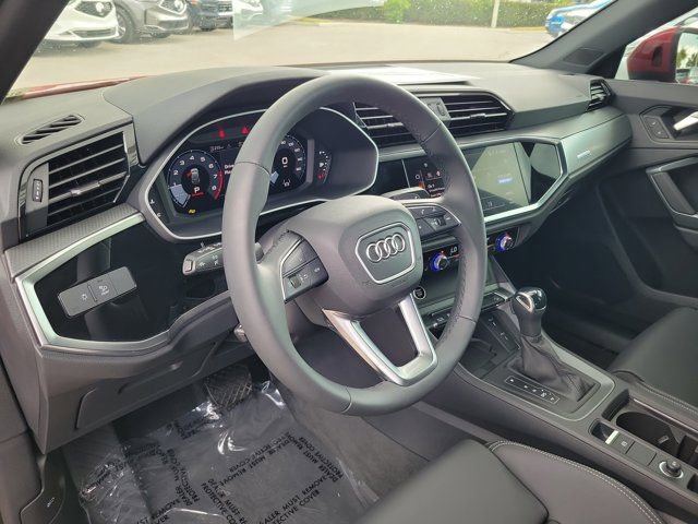 Certified 2025 Audi Q3 2.0T Premium image 17