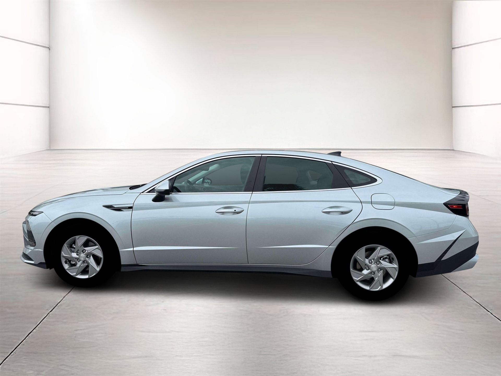 New 2026 Hyundai Sonata SE FWD image 3