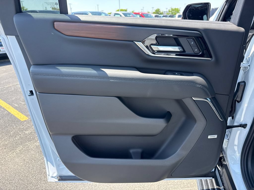 New 2026 GMC Yukon XL Denali w/ Denali Reserve Package AWD/4WD image 32