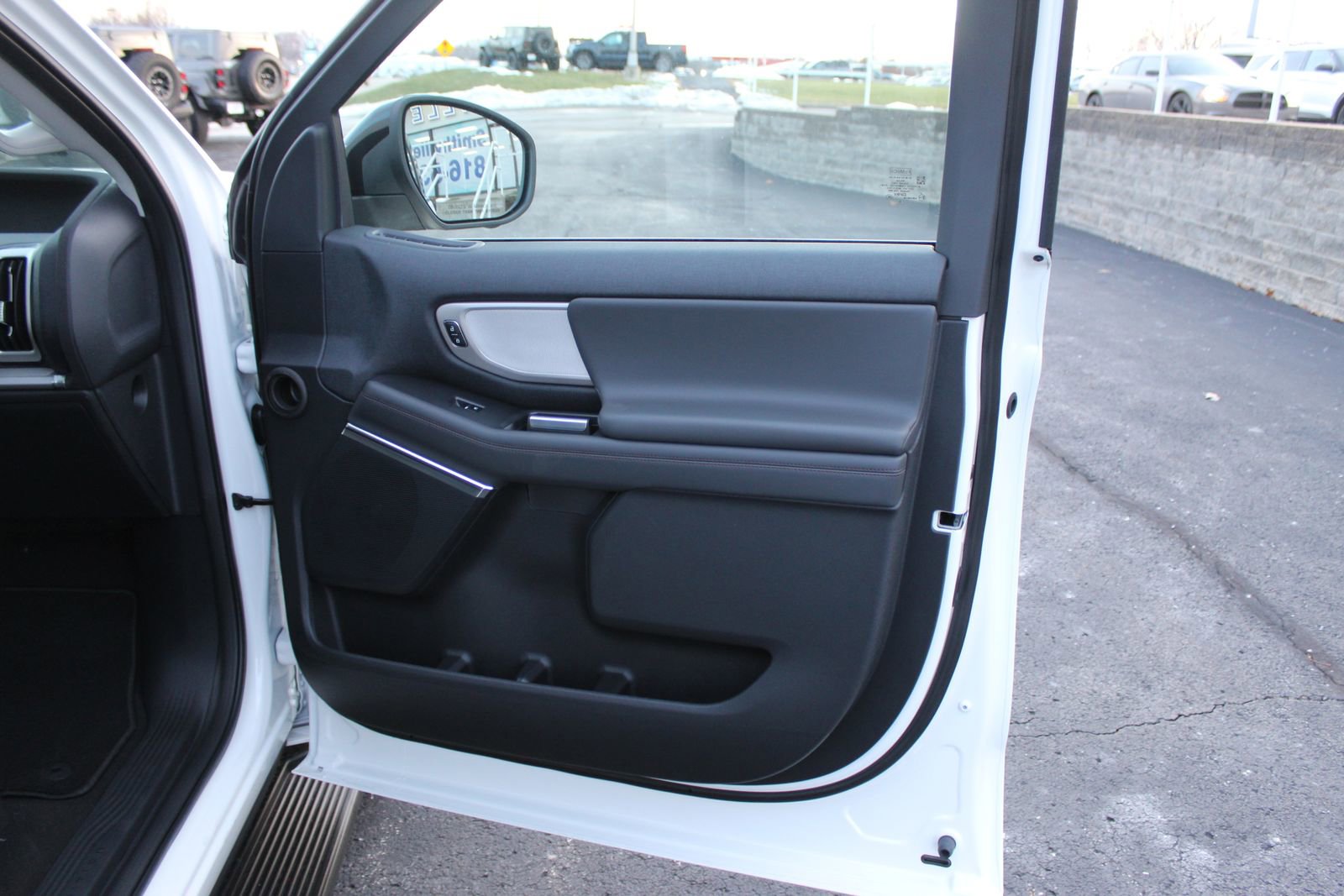 New 2025 Ford Expedition Active image 14