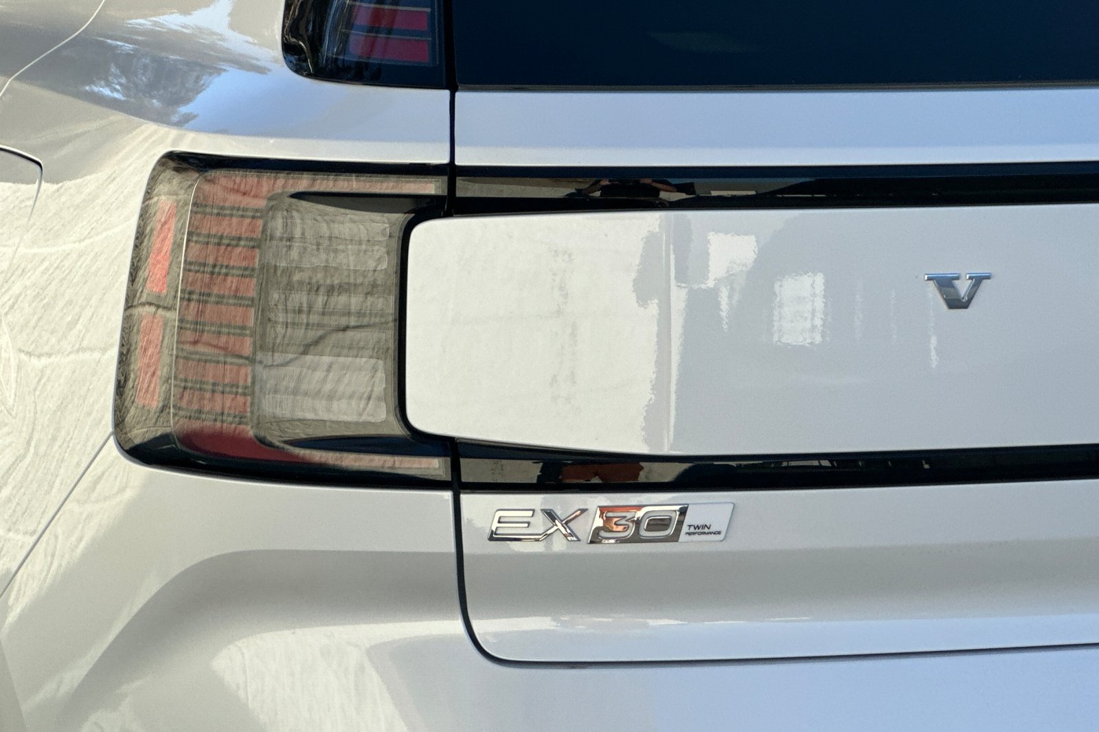 New 2026 Volvo EX30 Plus AWD/4WD image 21