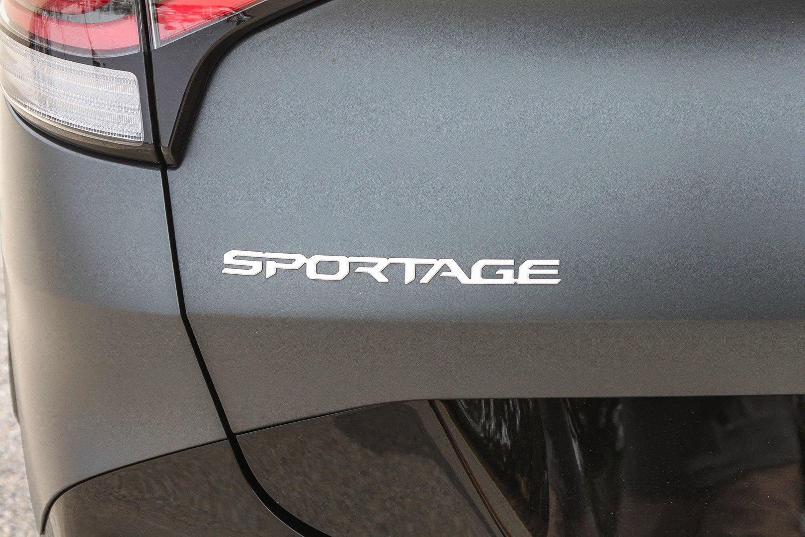 Used 2025 Kia Sportage SX Prestige image 12