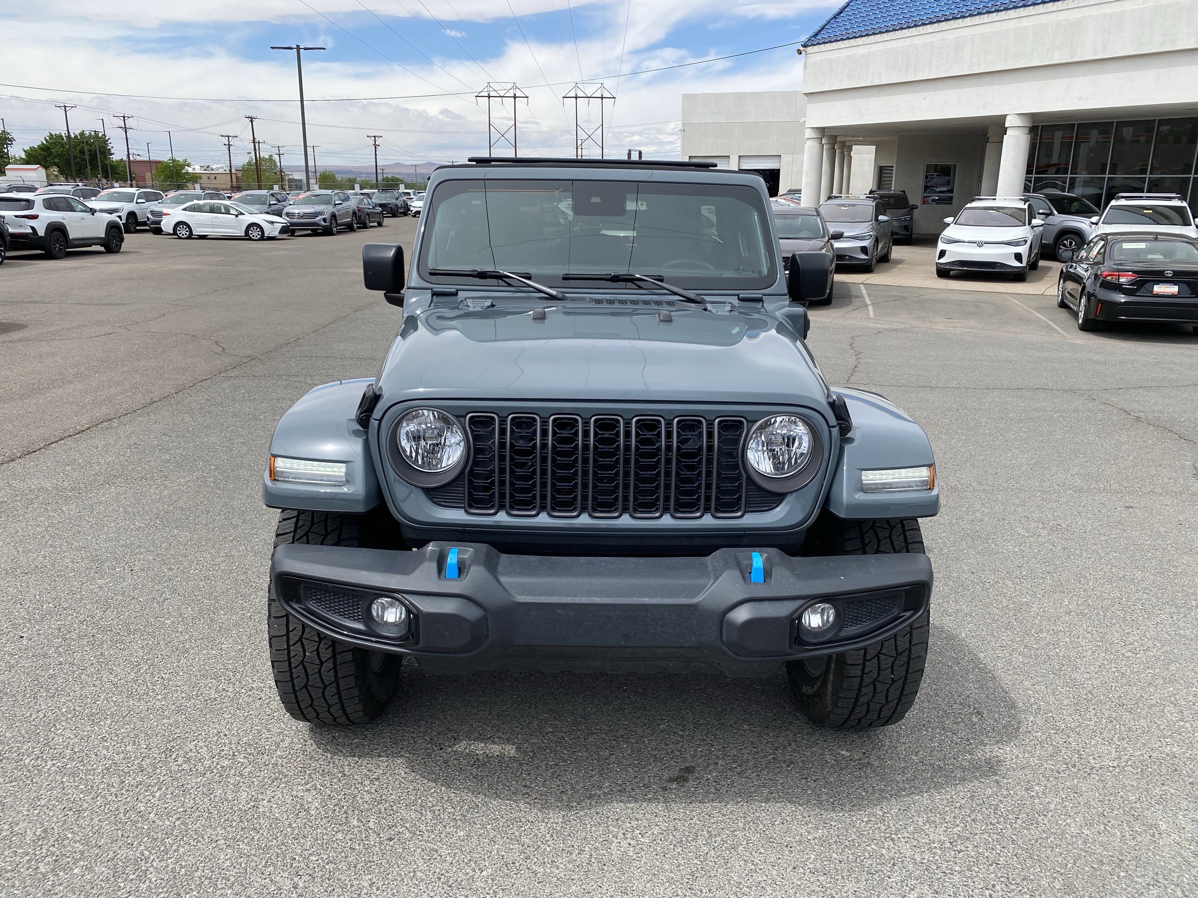 Used 2024 Jeep Wrangler Unlimited w/ Technology Group AWD/4WD image 69