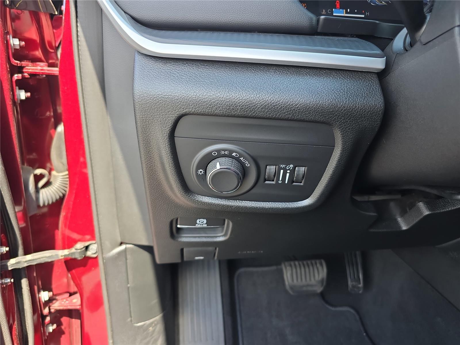 Used 2023 Jeep Grand Cherokee Altitude image 29