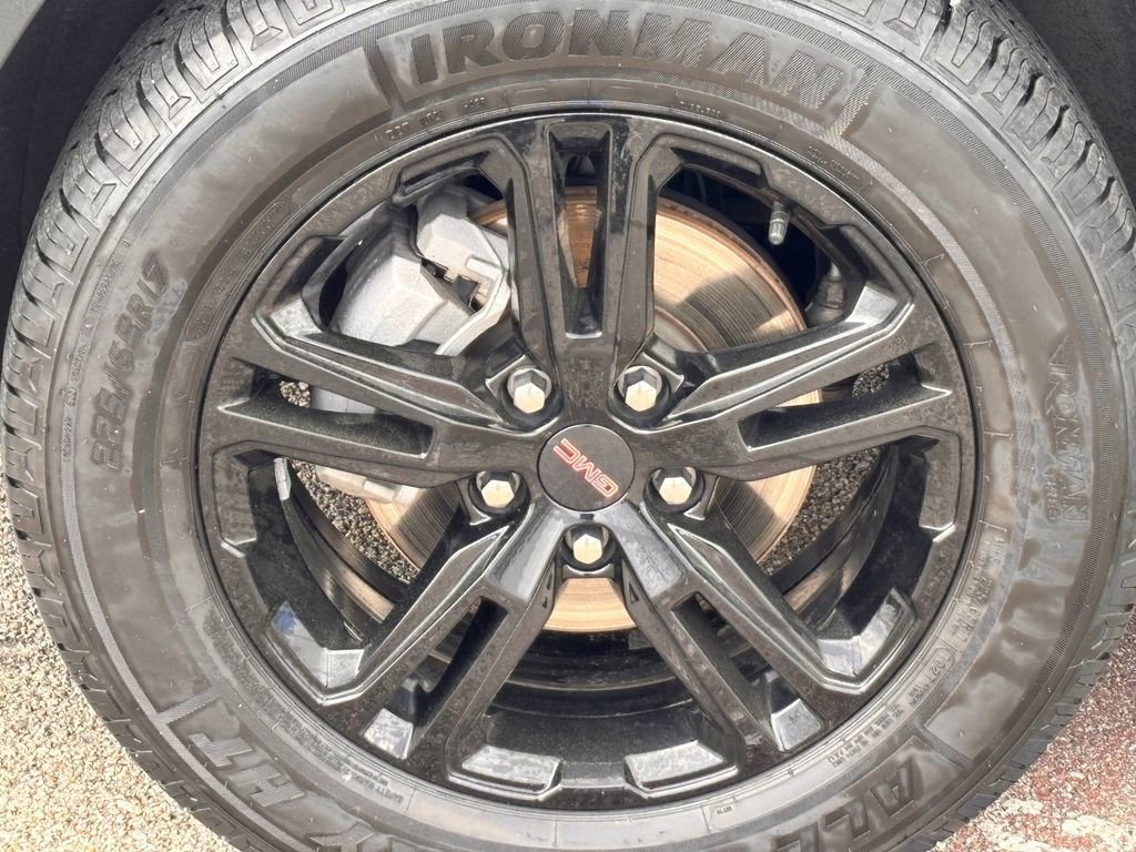 Used 2024 GMC Terrain AT4 image 7