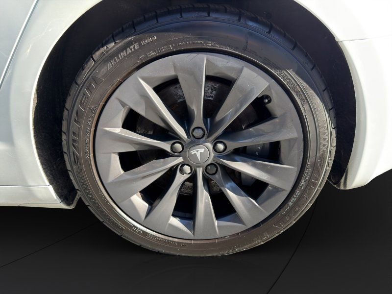 Used 2019 Tesla Model S Long Range image 22