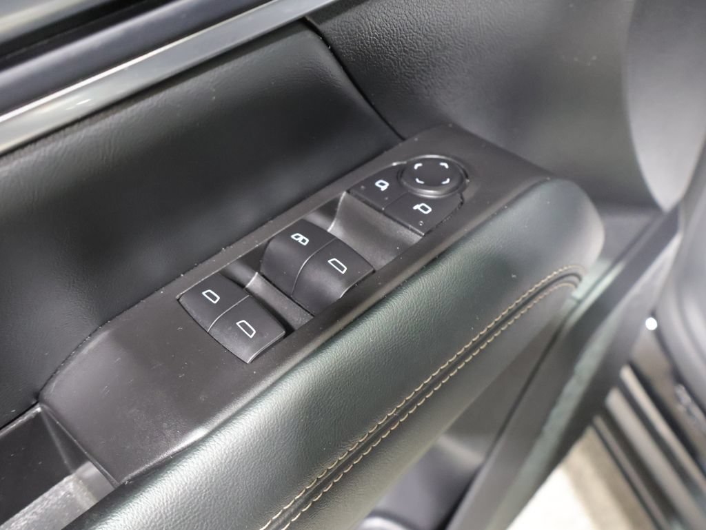 Used 2025 GMC Terrain Elevation AWD/4WD image 14