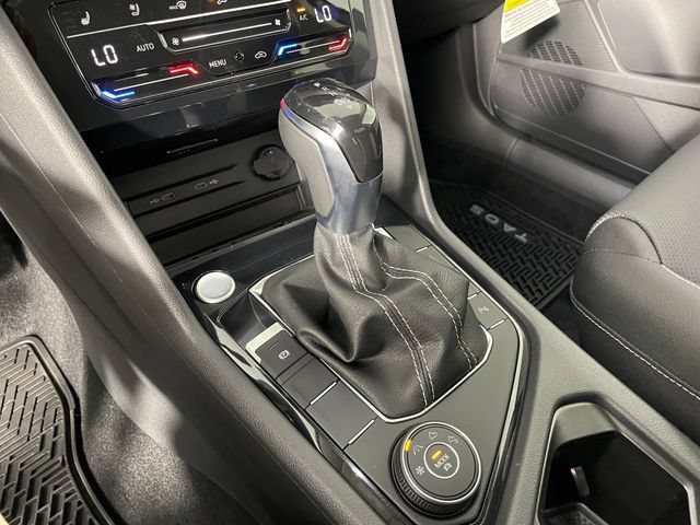 New 2026 Volkswagen Taos SEL AWD/4WD image 7