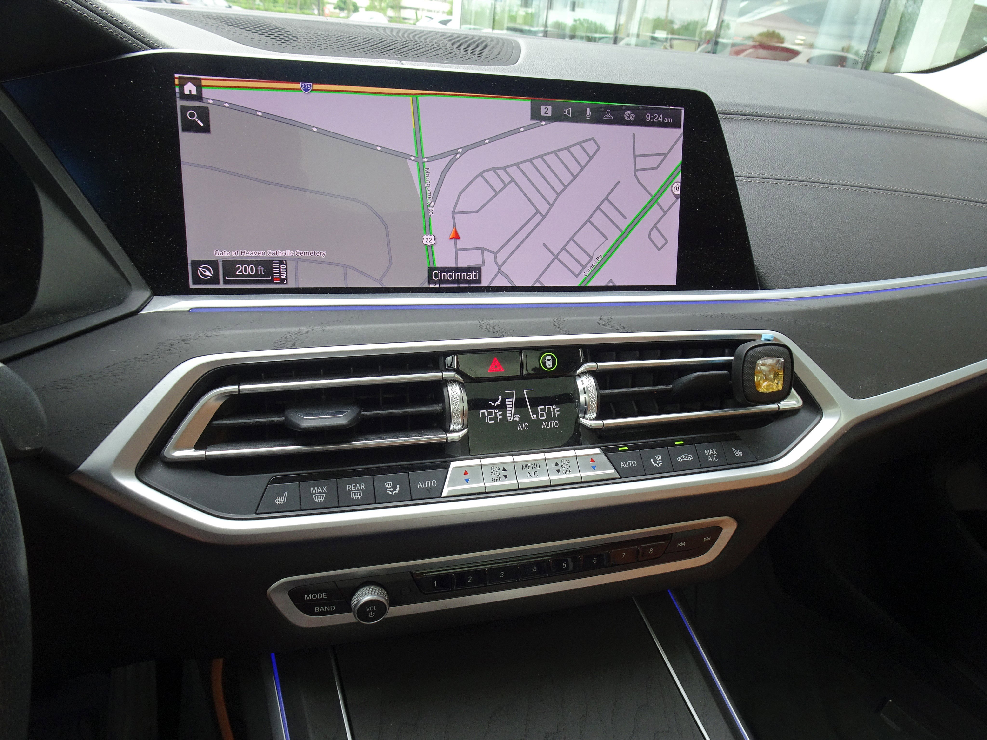 Used 2022 BMW X7 xDrive40i w/ Premium Package image 17