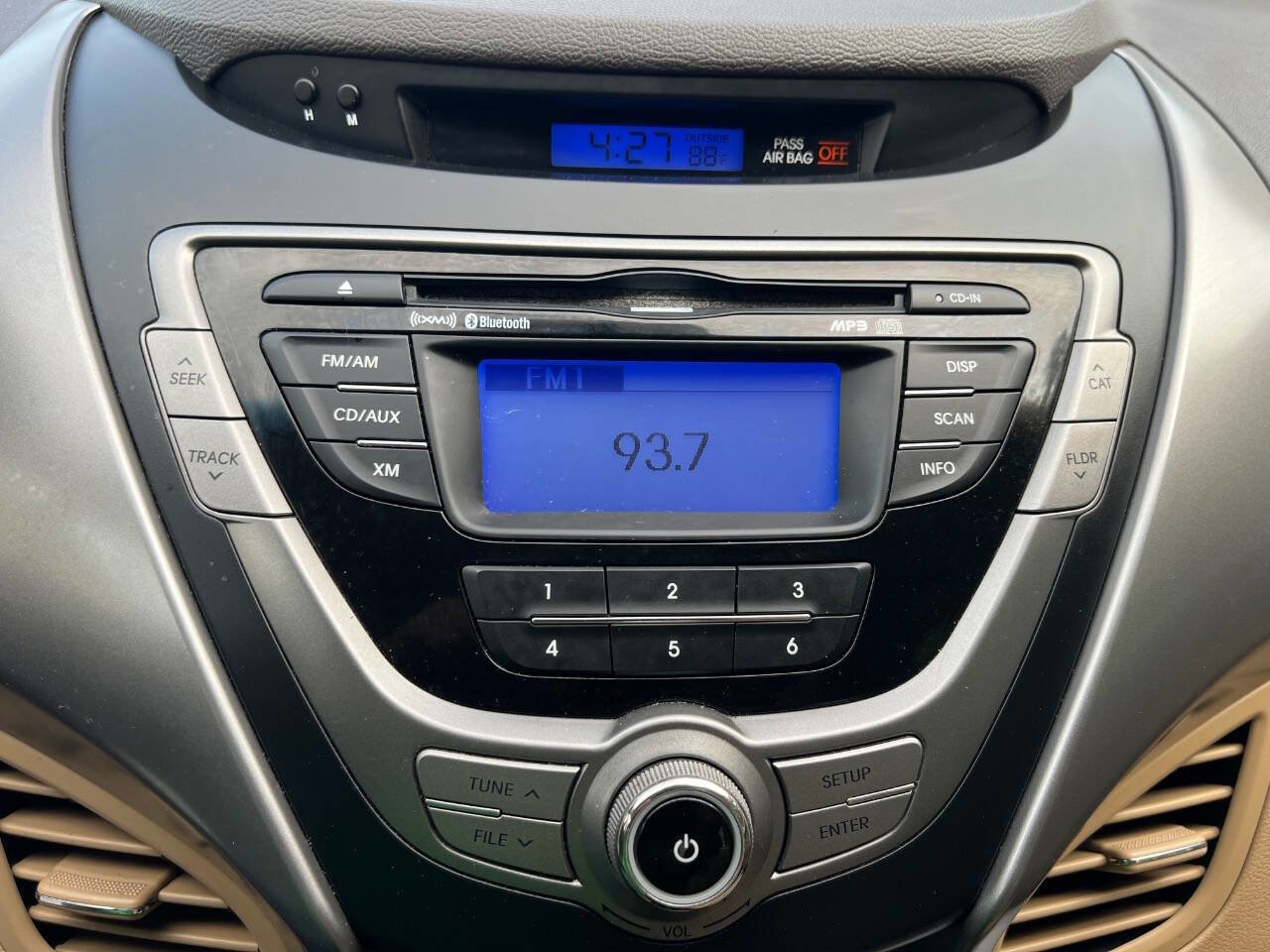 Used 2013 Hyundai Elantra Limited FWD image 31