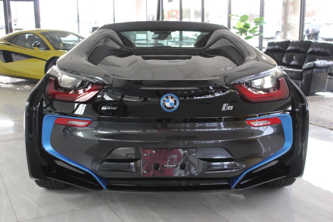 Used 2019 BMW i8 Roadster AWD/4WD image 6