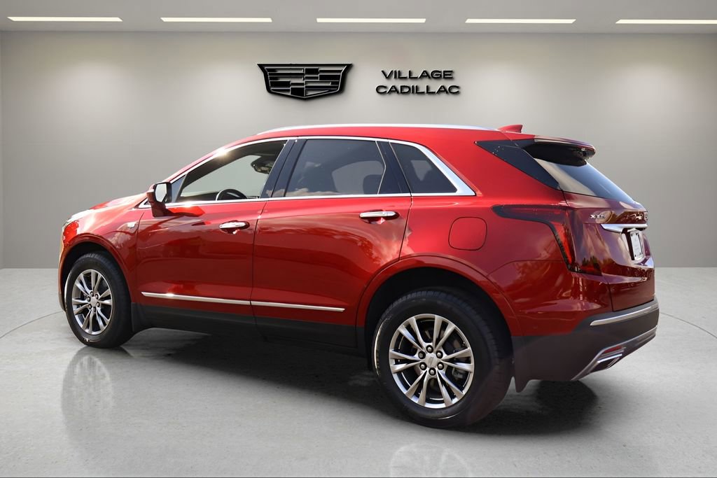 Certified 2023 Cadillac XT5 Premium Luxury w/ Technology Package FWD image 3