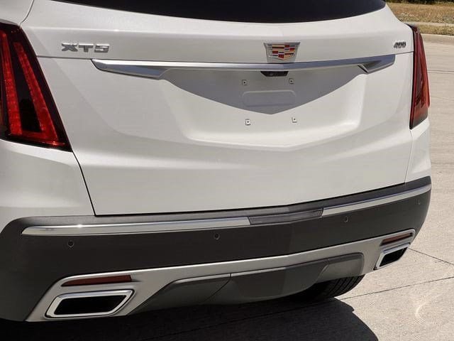 New 2026 Cadillac XT5 Premium Luxury w/ Driver Assist Package FWD image 6