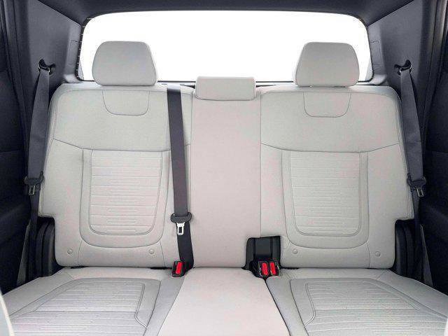 New 2026 Hyundai Santa Cruz SE FWD image 16