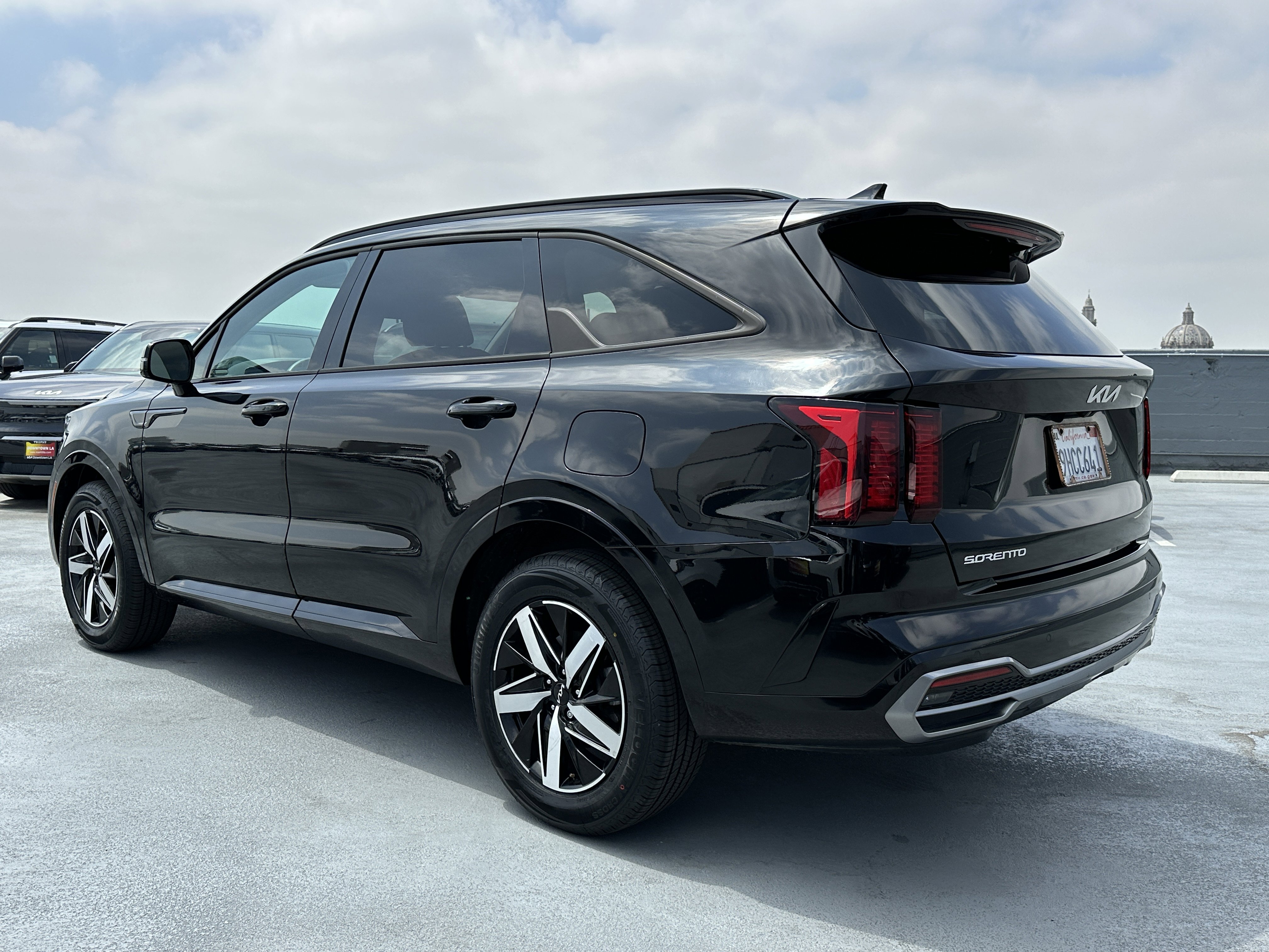 Certified 2023 Kia Sorento S FWD image 4